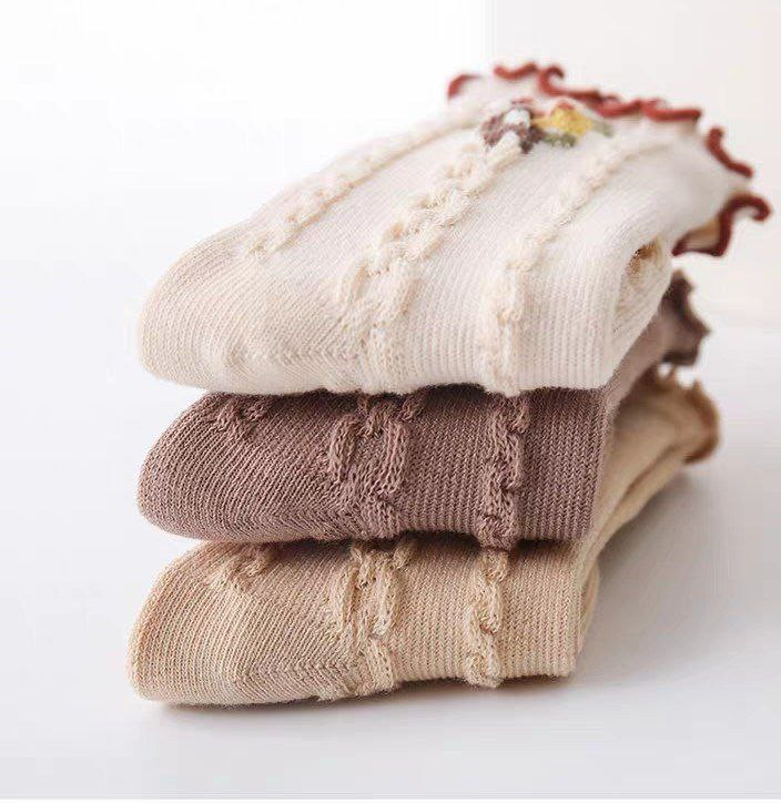 جوراب کودک طرح زنجیری و گل پرنسسی